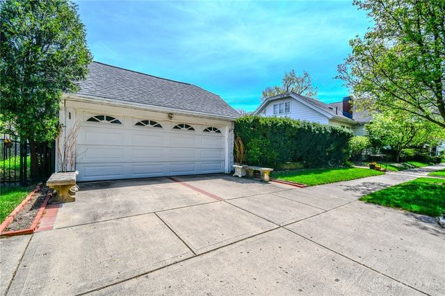 401 Hadley Avenue, Dayton, OH 45419