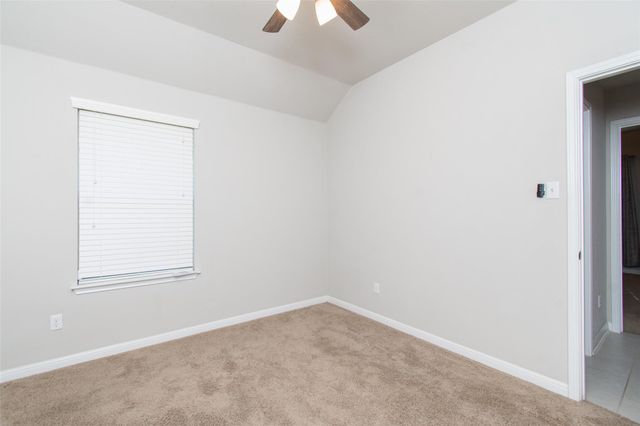 136 Mistflower LN, Kyle, TX 78640