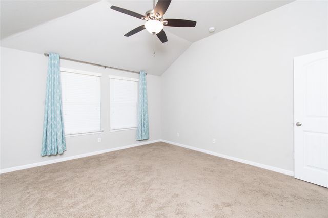 136 Mistflower LN, Kyle, TX 78640