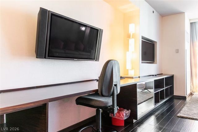 4381 West Flamingo Road 8304, Las Vegas, NV 89103