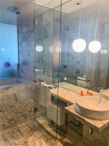 4381 West Flamingo Road 8304, Las Vegas, NV 89103