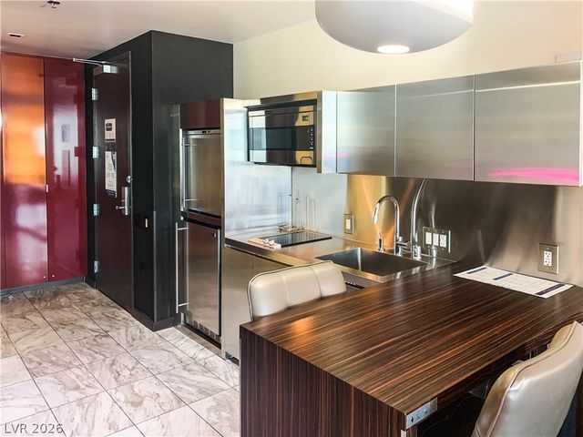 4381 West Flamingo Road 8304, Las Vegas, NV 89103