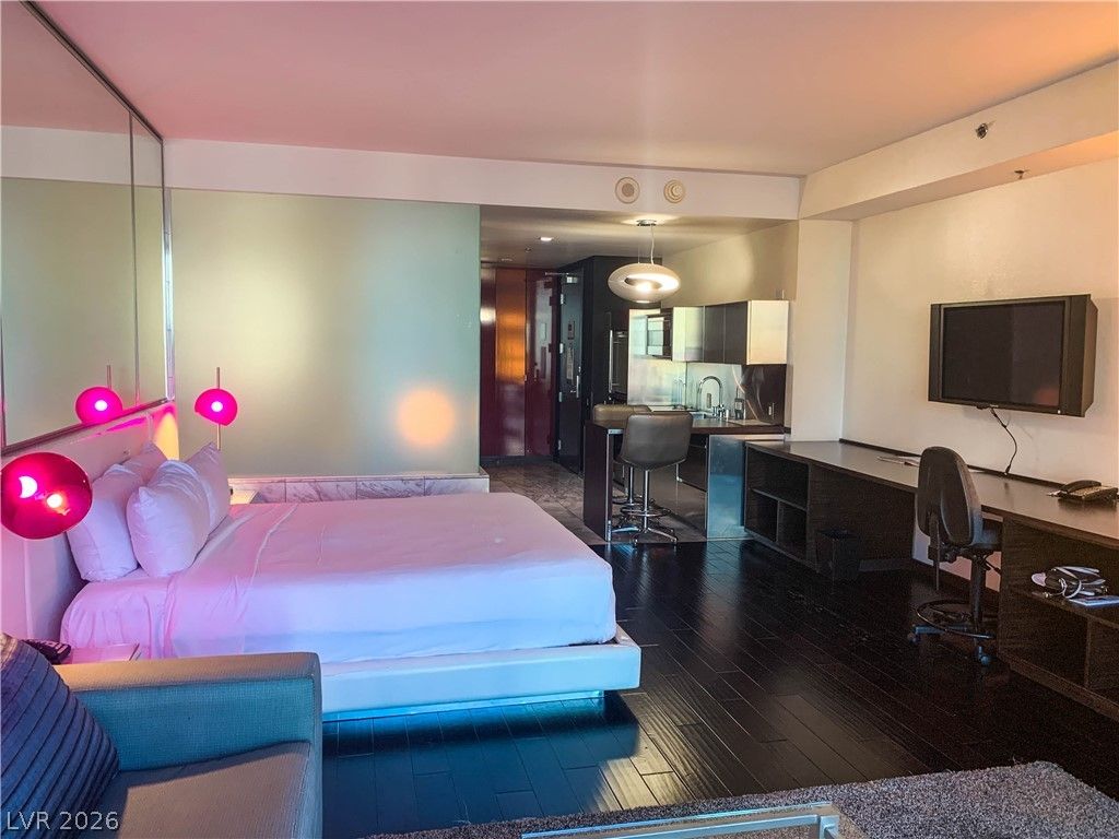 4381 West Flamingo Road 8304, Las Vegas, NV 89103