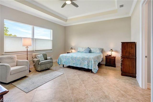 3380 Acapulco CIR, Cape Coral, FL 33909