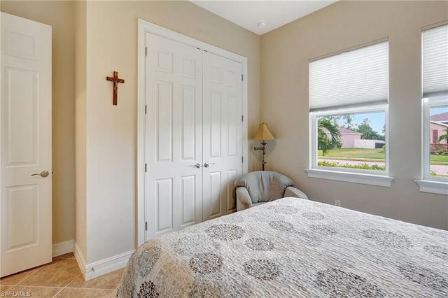 3380 Acapulco CIR, Cape Coral, FL 33909