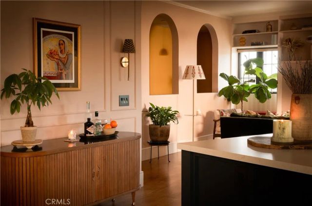 734 Parkman, Los Angeles, CA 90026