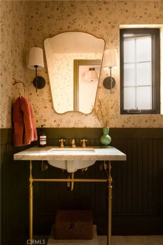 734 Parkman, Los Angeles, CA 90026