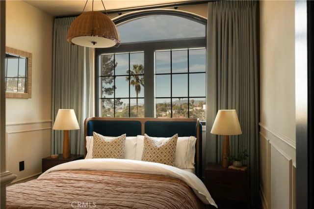 734 Parkman, Los Angeles, CA 90026