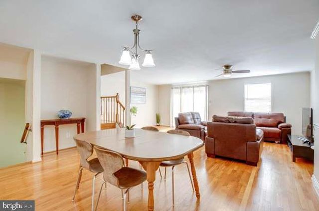 8931 PARK FOREST DR, Springfield, VA 22152