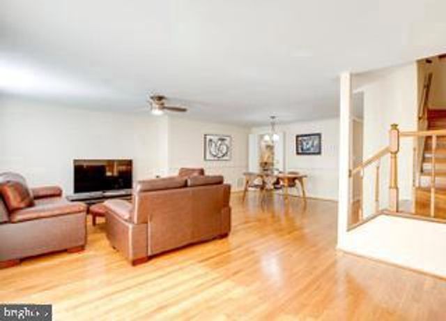 8931 PARK FOREST DR, Springfield, VA 22152