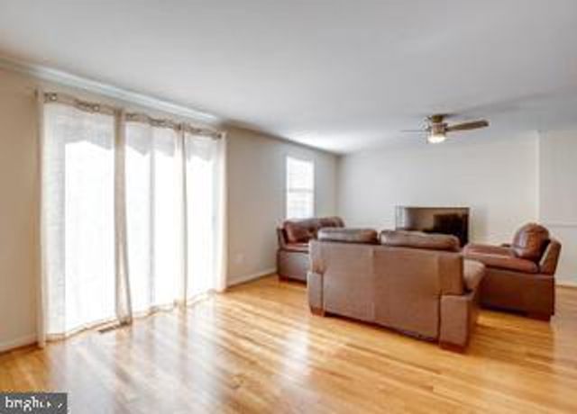 8931 PARK FOREST DR, Springfield, VA 22152