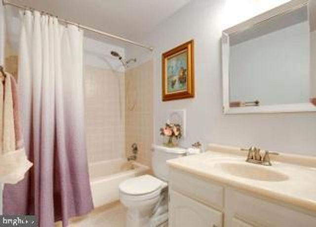 8931 PARK FOREST DR, Springfield, VA 22152