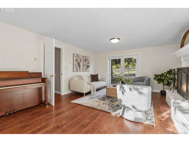 17901 S CANTER Ln, Oregon City, OR 97045