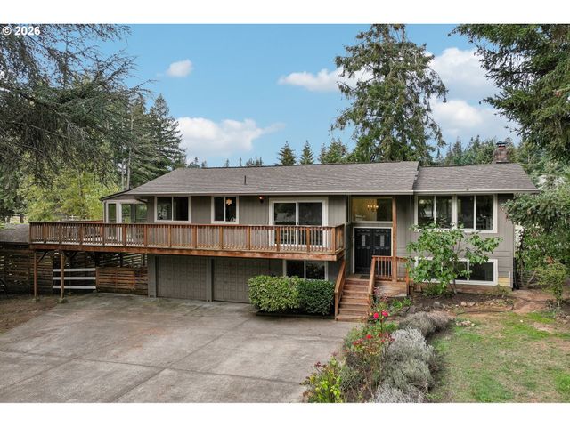 17901 S CANTER Ln, Oregon City, OR 97045