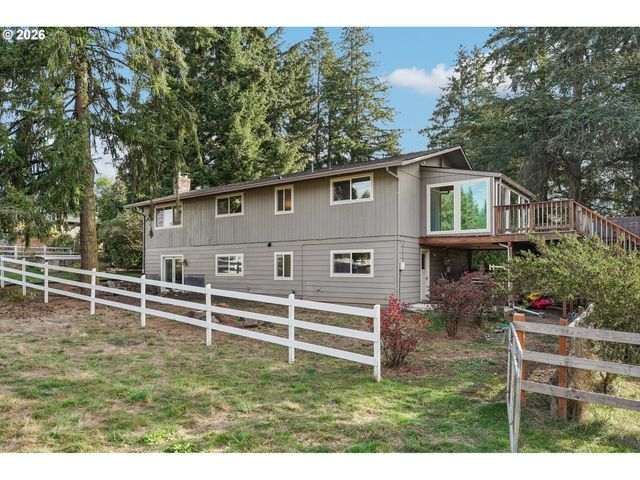 17901 S CANTER Ln, Oregon City, OR 97045