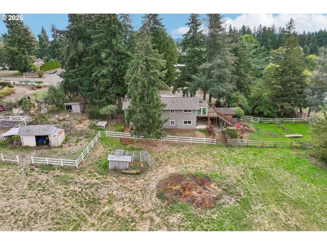 17901 S CANTER Ln, Oregon City, OR 97045