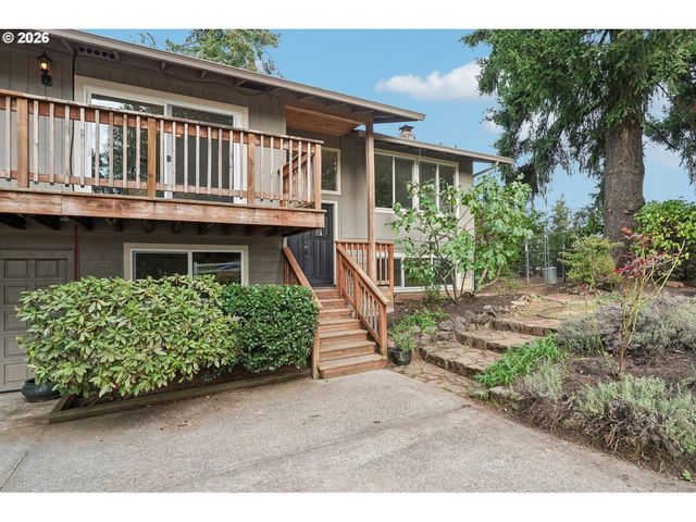 17901 S CANTER Ln, Oregon City, OR 97045
