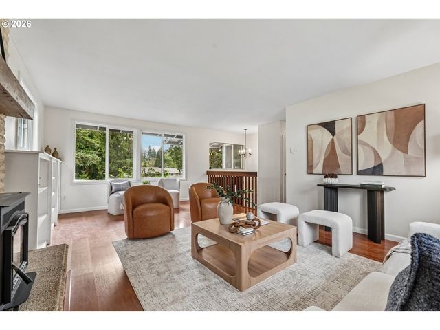 17901 S CANTER Ln, Oregon City, OR 97045