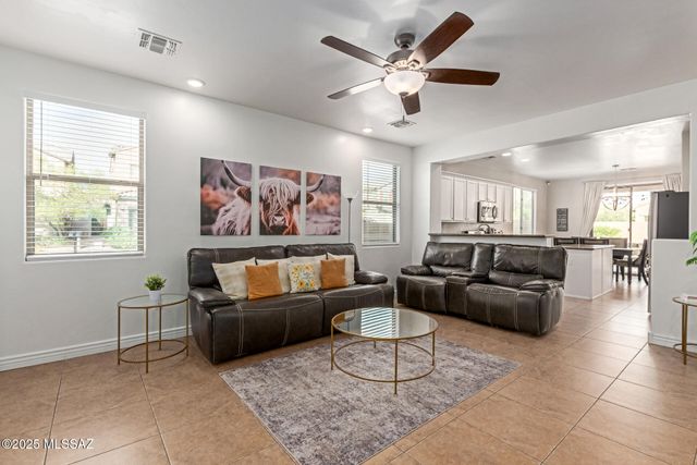 10440 S Painted Mare Drive, Vail, AZ 85641