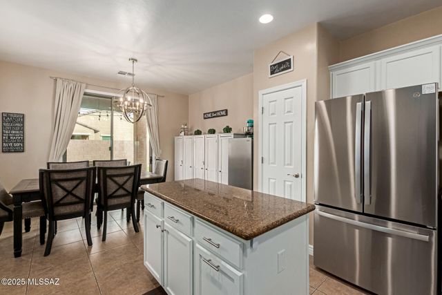 10440 S Painted Mare Drive, Vail, AZ 85641