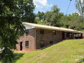 170 Clifton Avenue, Bryson City, NC 28713