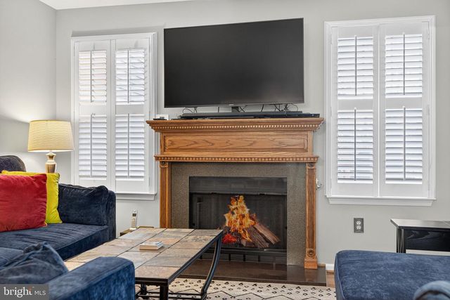 154 GALWAY CIR, Chalfont, PA 18914