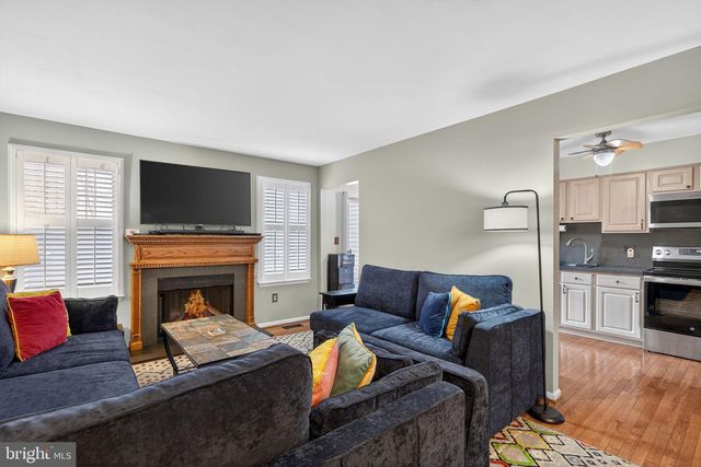 154 GALWAY CIR, Chalfont, PA 18914