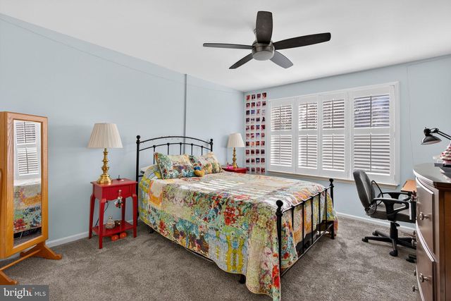 154 GALWAY CIR, Chalfont, PA 18914