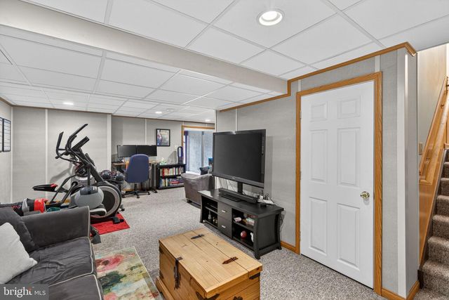 154 GALWAY CIR, Chalfont, PA 18914