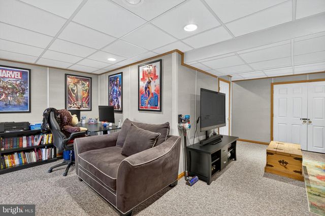 154 GALWAY CIR, Chalfont, PA 18914