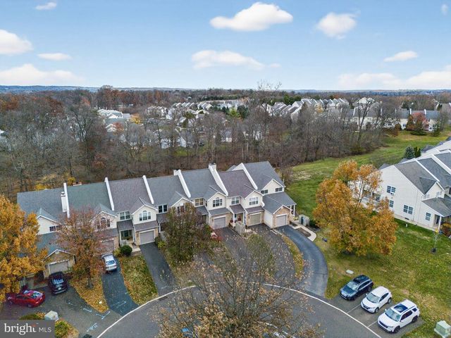 154 GALWAY CIR, Chalfont, PA 18914