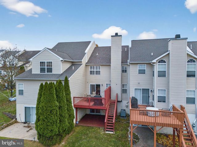 154 GALWAY CIR, Chalfont, PA 18914