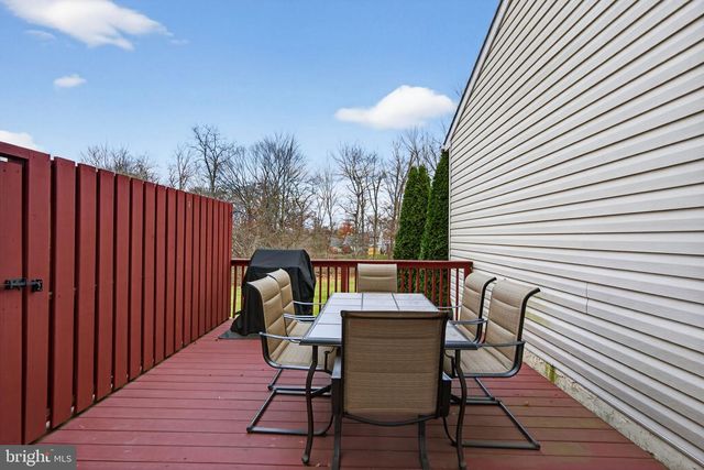 154 GALWAY CIR, Chalfont, PA 18914