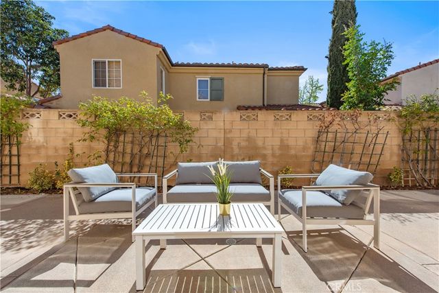 94 Chantilly, Irvine, CA 92620