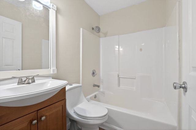 3531 Riveroaks Dr, Cookeville, TN 38506
