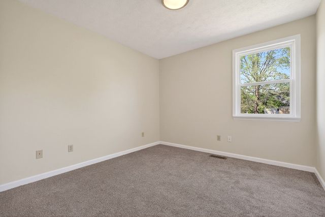 3531 Riveroaks Dr, Cookeville, TN 38506