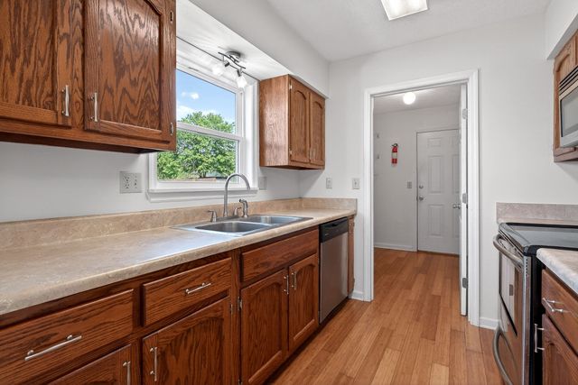 3531 Riveroaks Dr, Cookeville, TN 38506