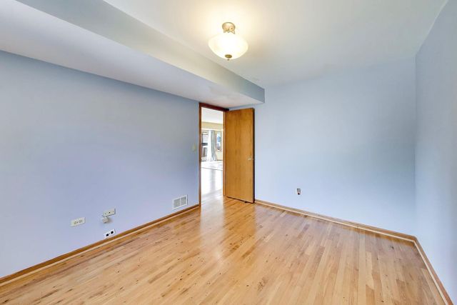 443 N Tara Lane, Addison, IL 60101