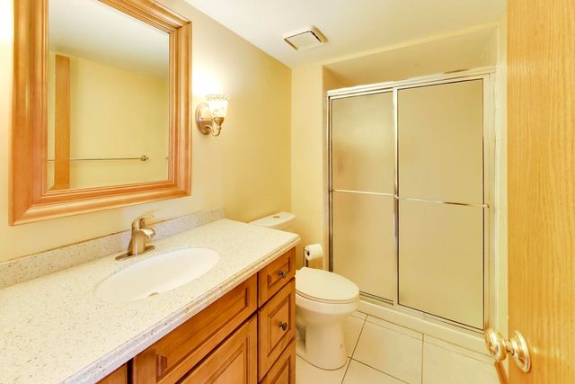443 N Tara Lane, Addison, IL 60101