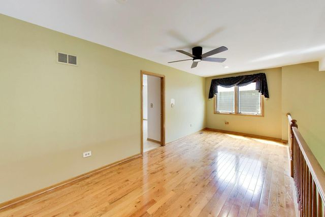 443 N Tara Lane, Addison, IL 60101