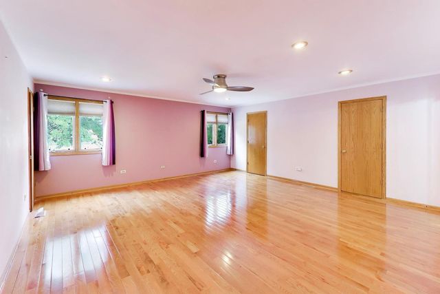 443 N Tara Lane, Addison, IL 60101