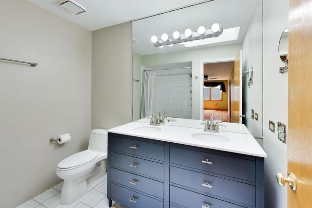 443 N Tara Lane, Addison, IL 60101