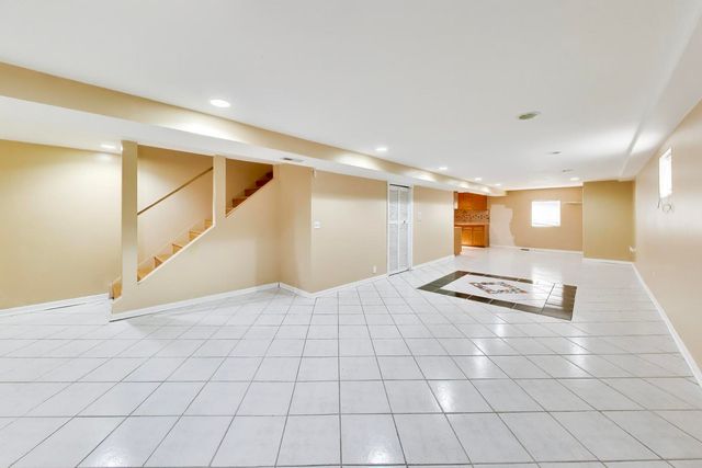 443 N Tara Lane, Addison, IL 60101