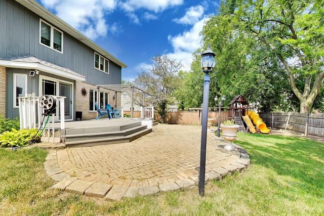 443 N Tara Lane, Addison, IL 60101
