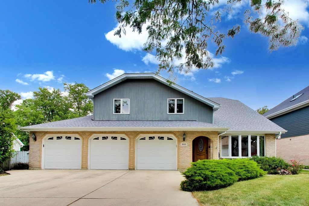 443 N Tara Lane, Addison, IL 60101
