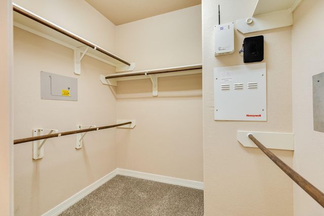 1025 Luke Drive, Alvin, TX 77511