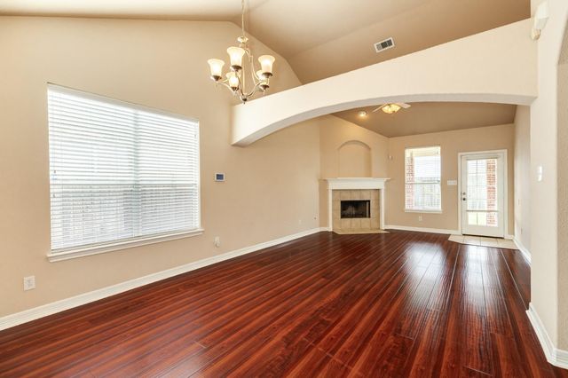 1025 Luke Drive, Alvin, TX 77511