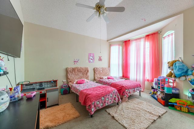 8701 Creekside Drive, Rowlett, TX 75089