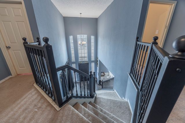 8701 Creekside Drive, Rowlett, TX 75089