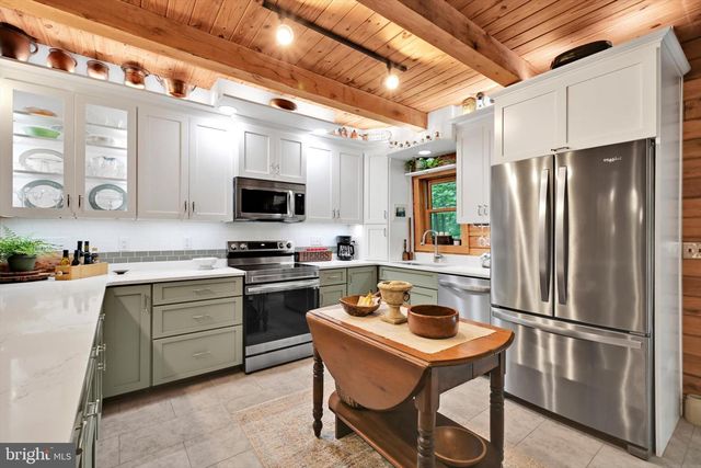 15 ED AVE, Aspers, PA 17304